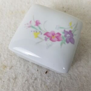 Floral Porcelain Trinket Box,‎ Small Jewelry Box, Vintage Home Decor